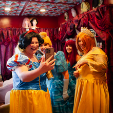 Load image into Gallery viewer, 👑 Birthday Package at Dress Up Studio 👑