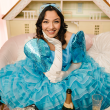 Load image into Gallery viewer, 👑 Birthday Package at Dress Up Studio 👑