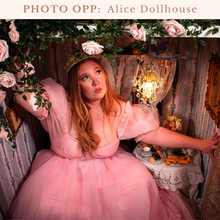 Load image into Gallery viewer, 👑 Birthday Package at Dress Up Studio 👑