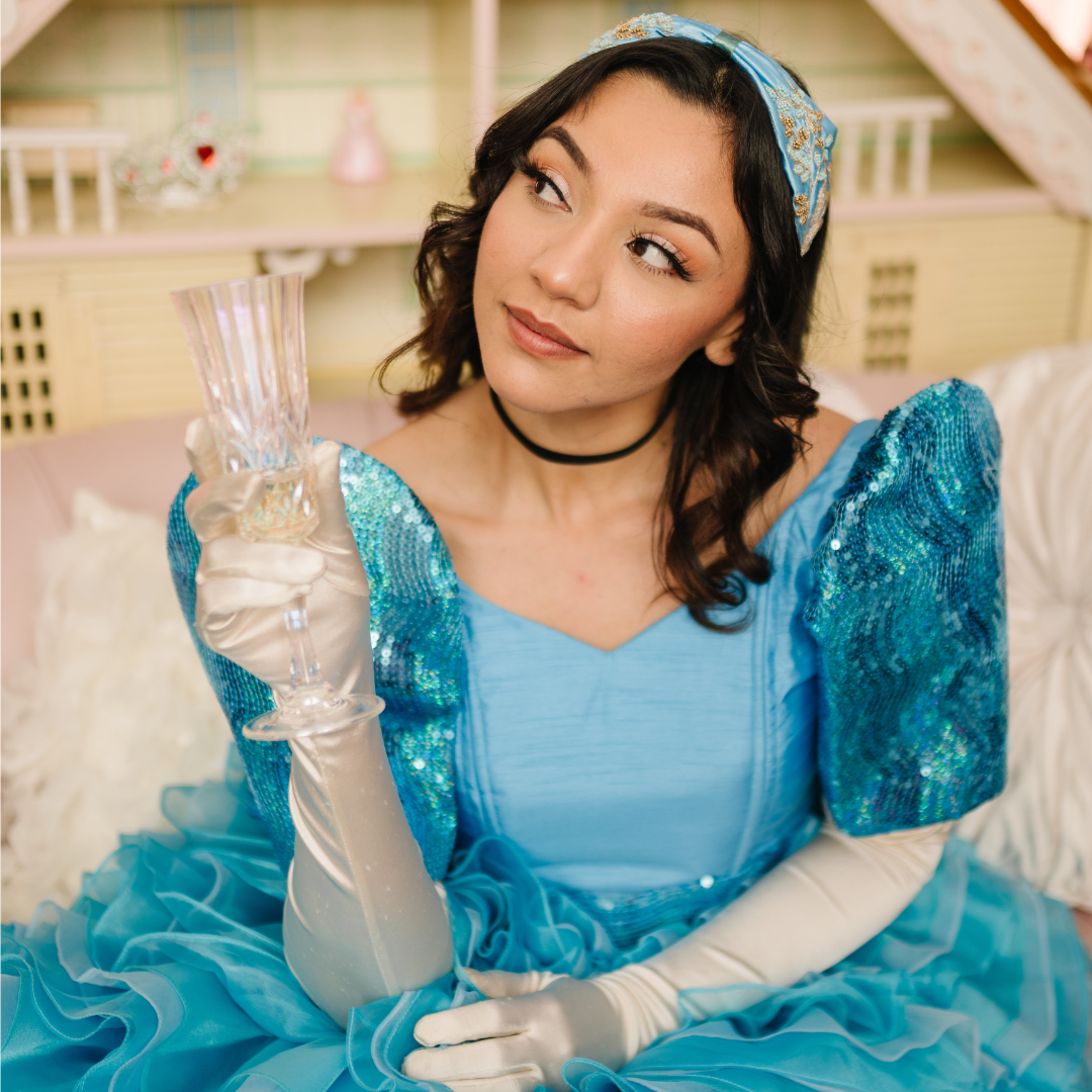 Play Dress Up at a Dollhouse!