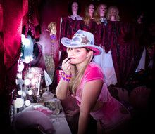 Load image into Gallery viewer, Vintage Valentine's Photoshoot ✨ | Solo or Couples Shoot with Costumes &amp; Backdrops!
